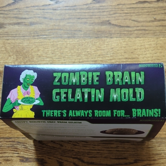 Zombie Brain Gelatin Mold - Green - Picture 4 of 8